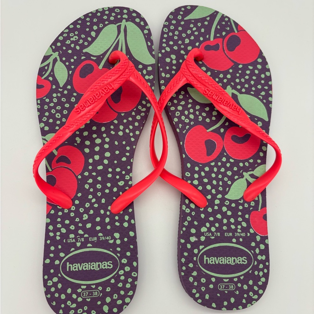 Havaianas Reddish Pink Strap Cherry Flip Flops